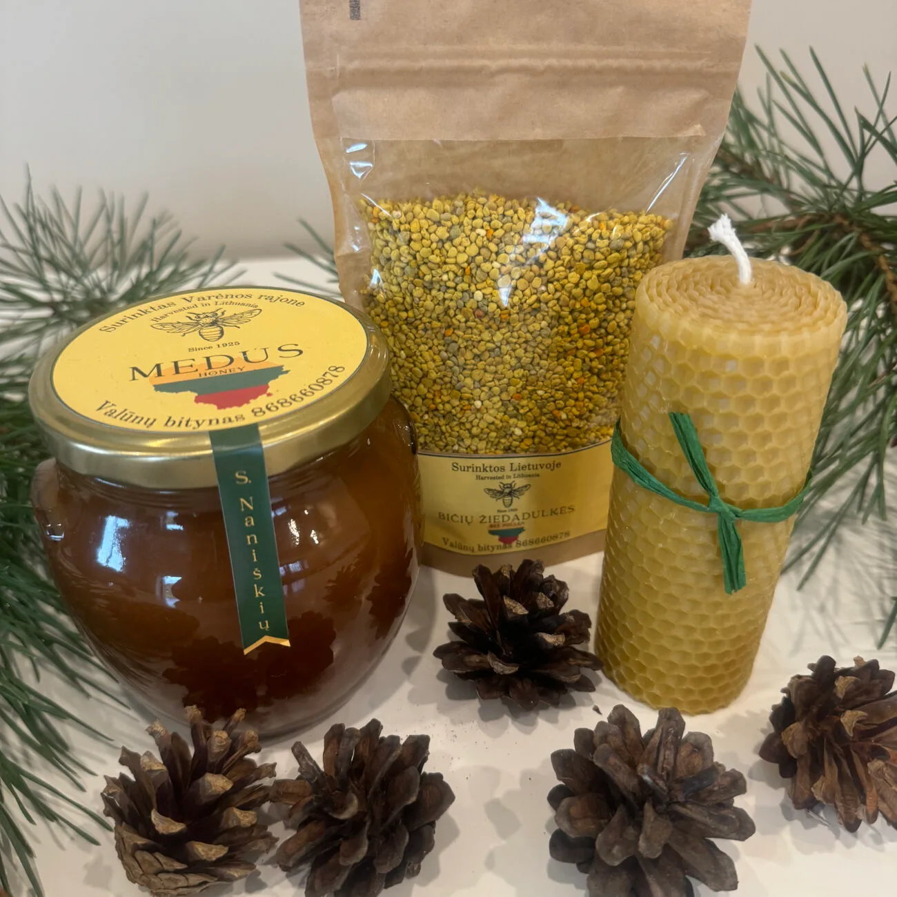 Valūnų_bitynas_Dzūkijos_medus_Miško_medus_Bičių_vaško_žvakės_Dovanėlės_Grikių_medus_žiedadulkės_natūralios_dovanos_kalėdinės_dovanos