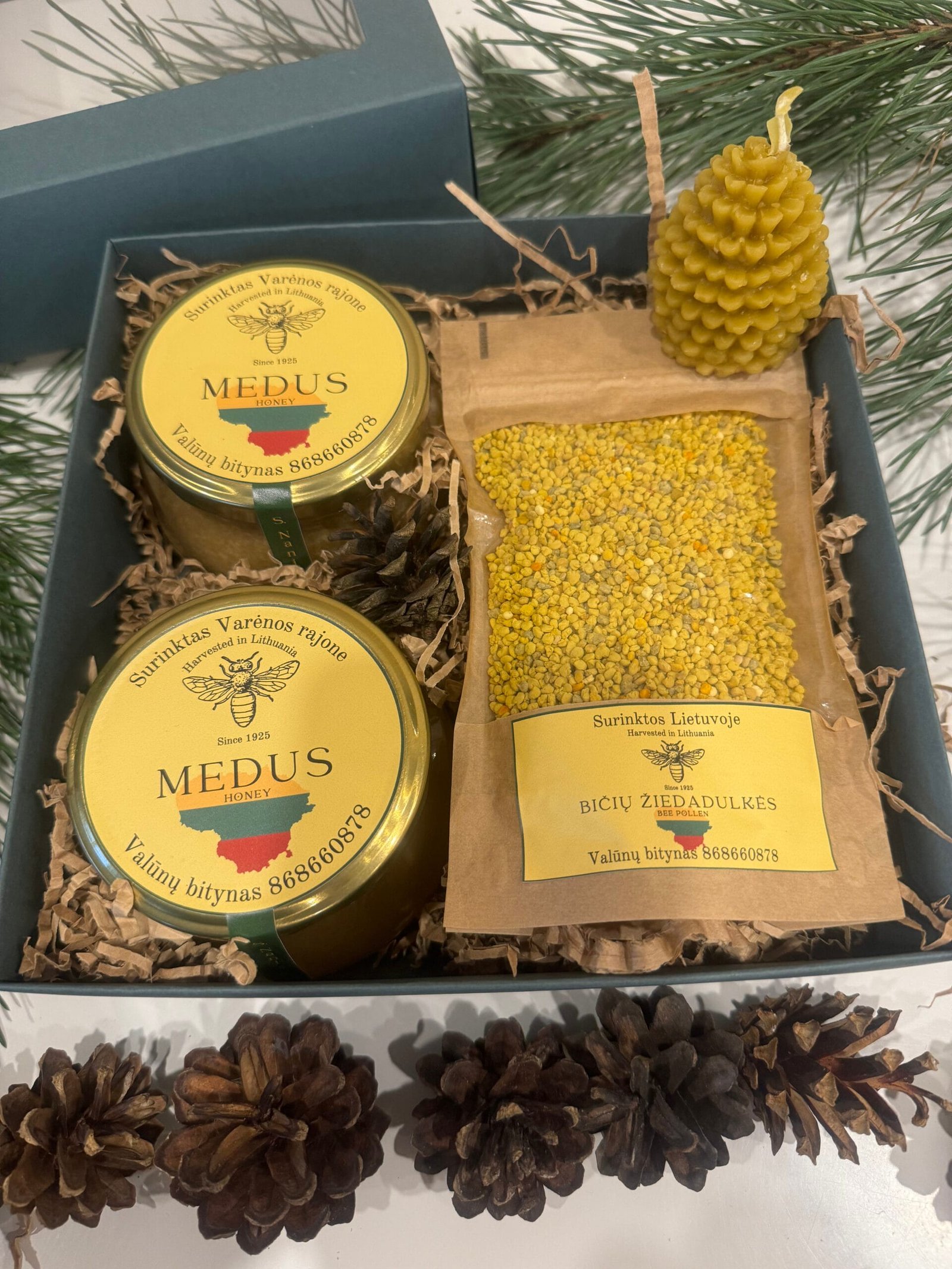 Medus_Valūnų_bitynas_Dzūkijos_medus_Miško_medus_Bičių_vaško_žvakės_Dovanėlės_Grikių_medus_žiedadulkės_natūralios_dovanos_kalėdinės_dovanėlės