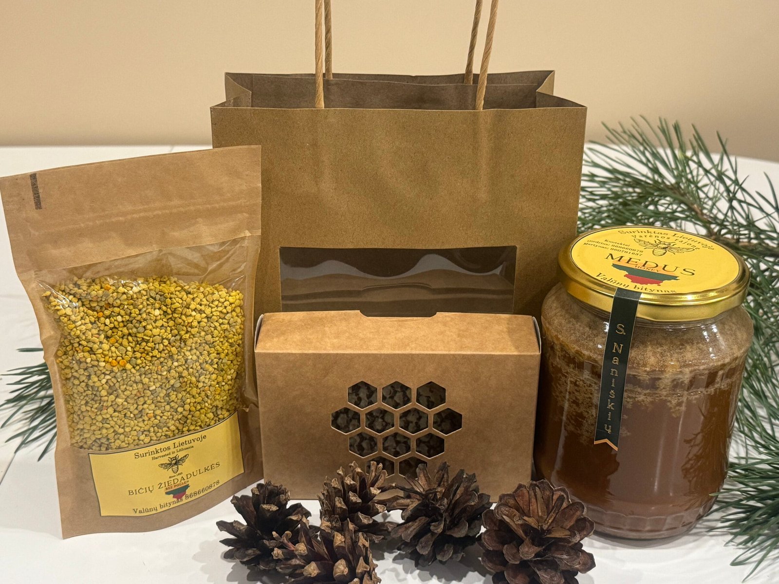 Medus_Bičių produktai_žiedadulkės_Valūnų_bitynas