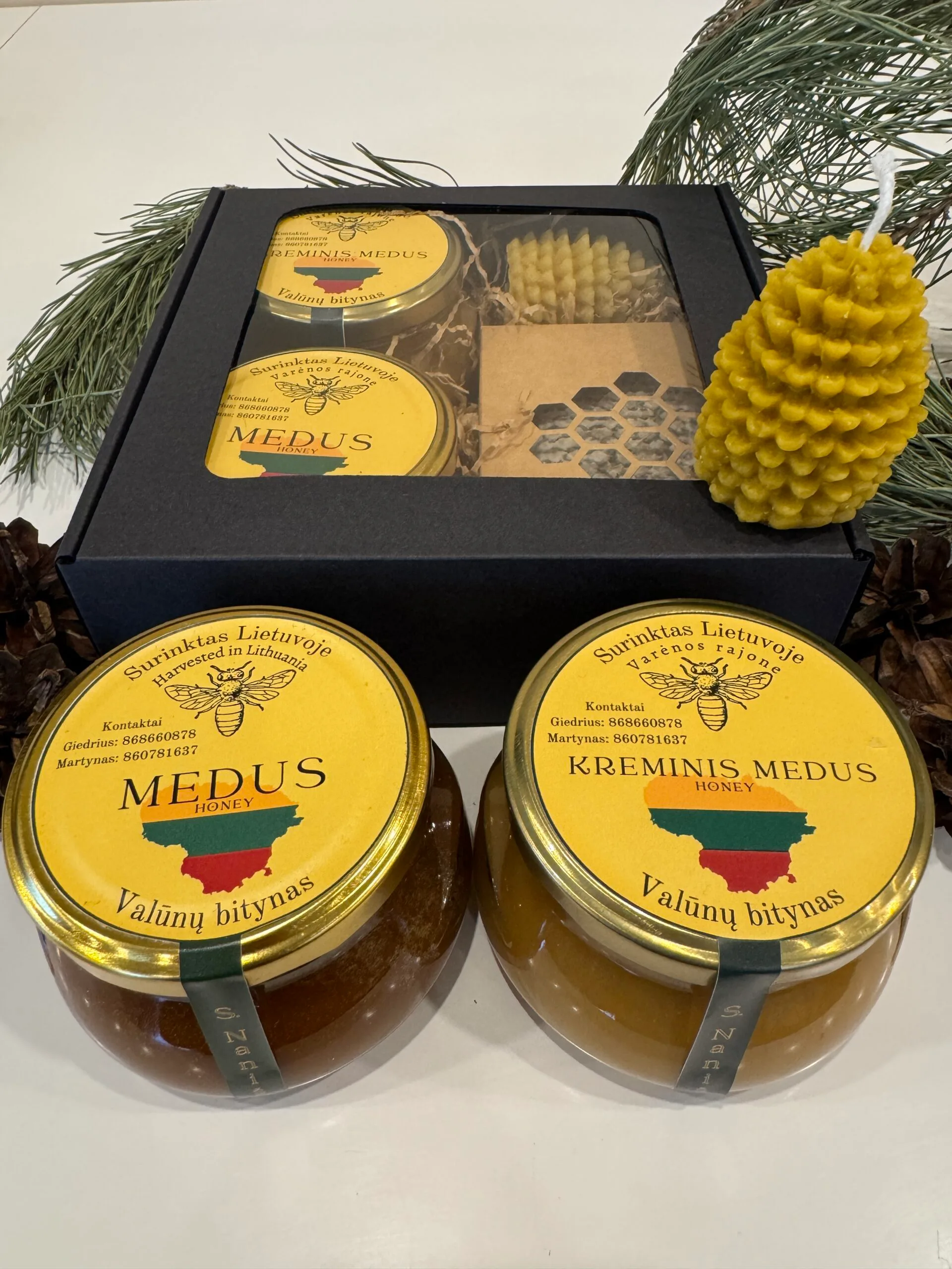 Valunu_bitynas_Dzukijos_medus_Misko_medus_Biciu_vasko_zvakes_Dovaneles_Grikiu_medus_ziedadulkes_naturalios_dovanos_kaledines_dovanos_medaus_dovanos