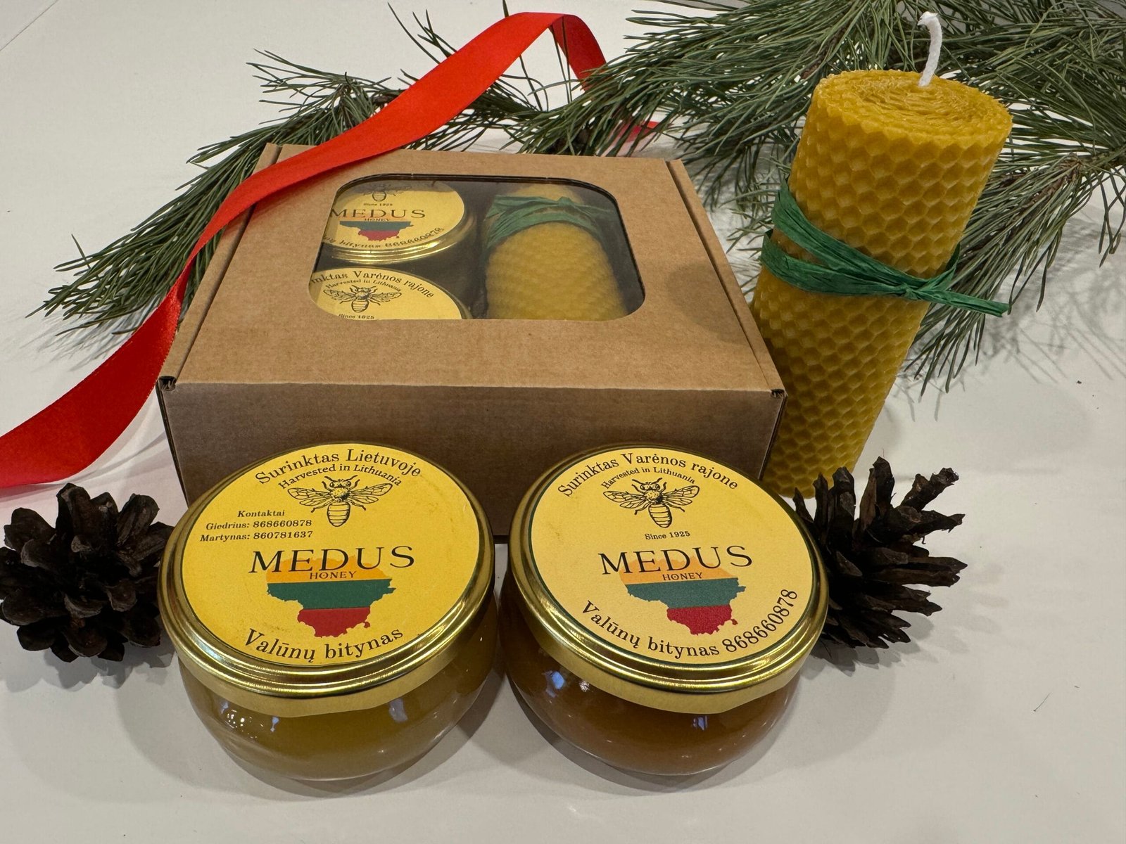 Valunu_bitynas_Dzukijos_medus_Misko_medus_Biciu_vasko_zvakes_Dovaneles_Grikiu_medus_ziedadulkes_naturalios_dovanos_kaledines_dovanos_medaus_dovanos