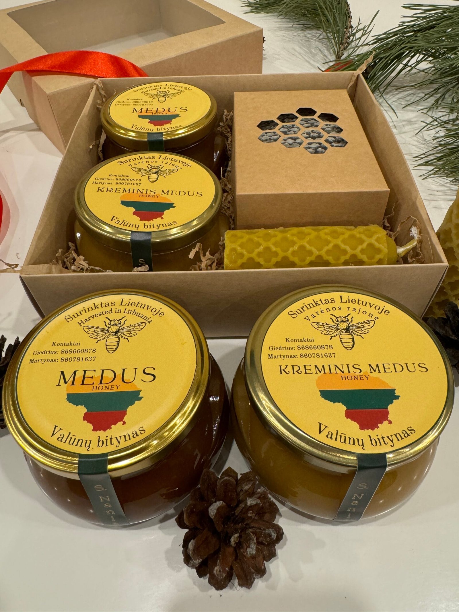 Valunu_bitynas_Dzukijos_medus_Misko_medus_Biciu_vasko_zvakes_Dovaneles_Grikiu_medus_ziedadulkes_naturalios_dovanos_kaledines_dovanos_medaus_dovanos